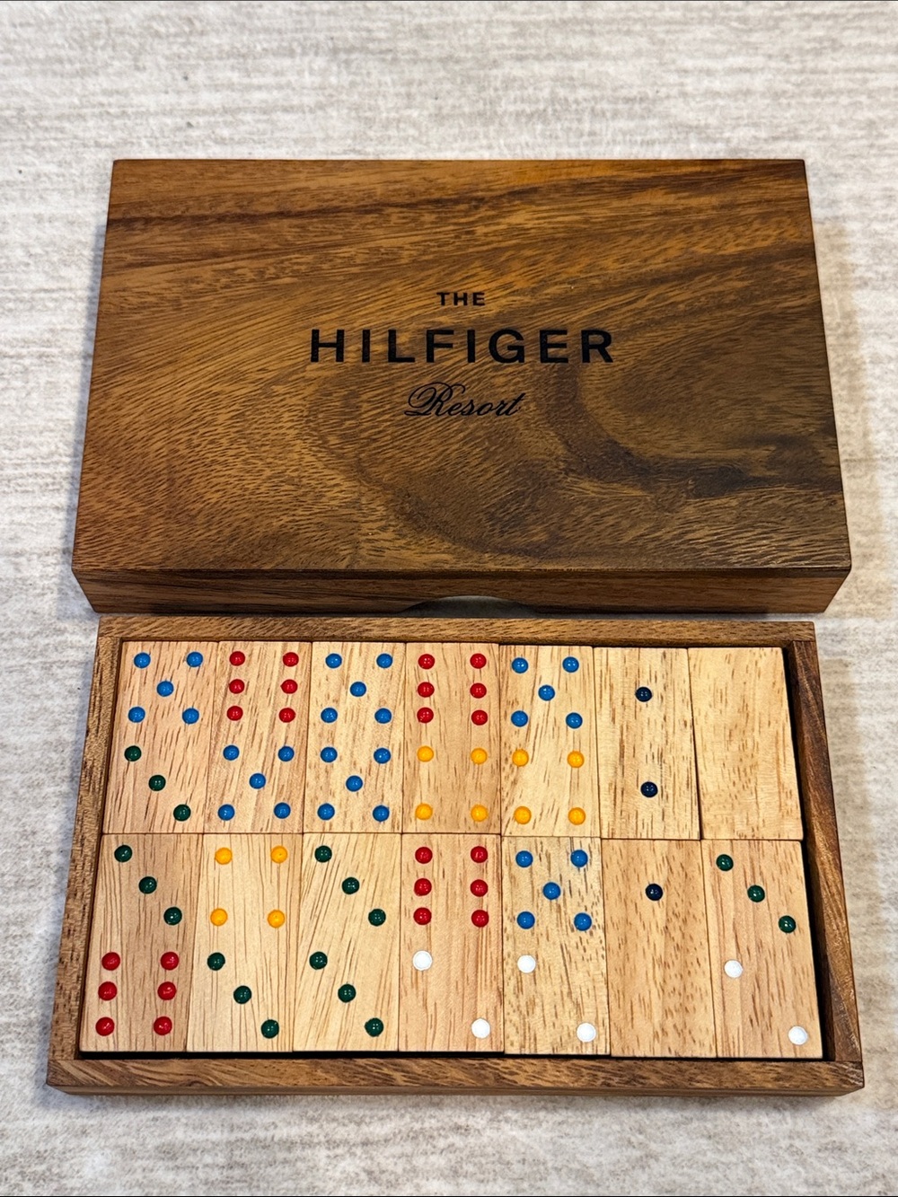 The Hilfiger Resort Dominos set in Wooden Box - Picture 3 of 7